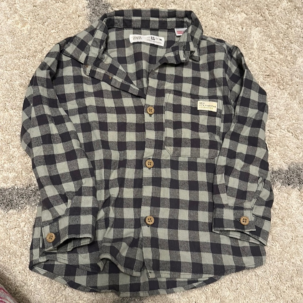 Adorable light flannel shirt